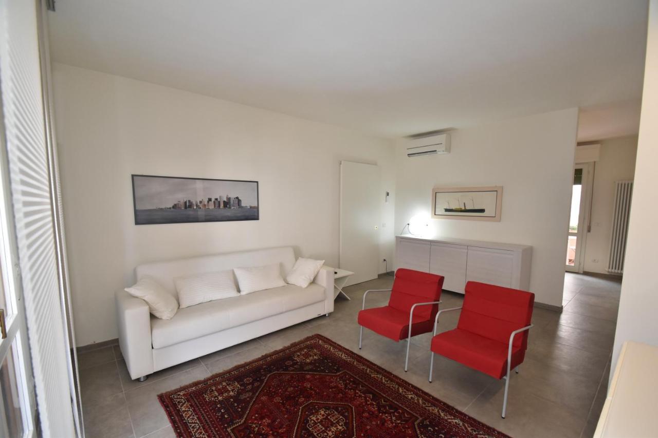 Apartamento Rada - Zona Mare Con Clima, Posto Auto E Terrazza Marina di Campo Exterior foto