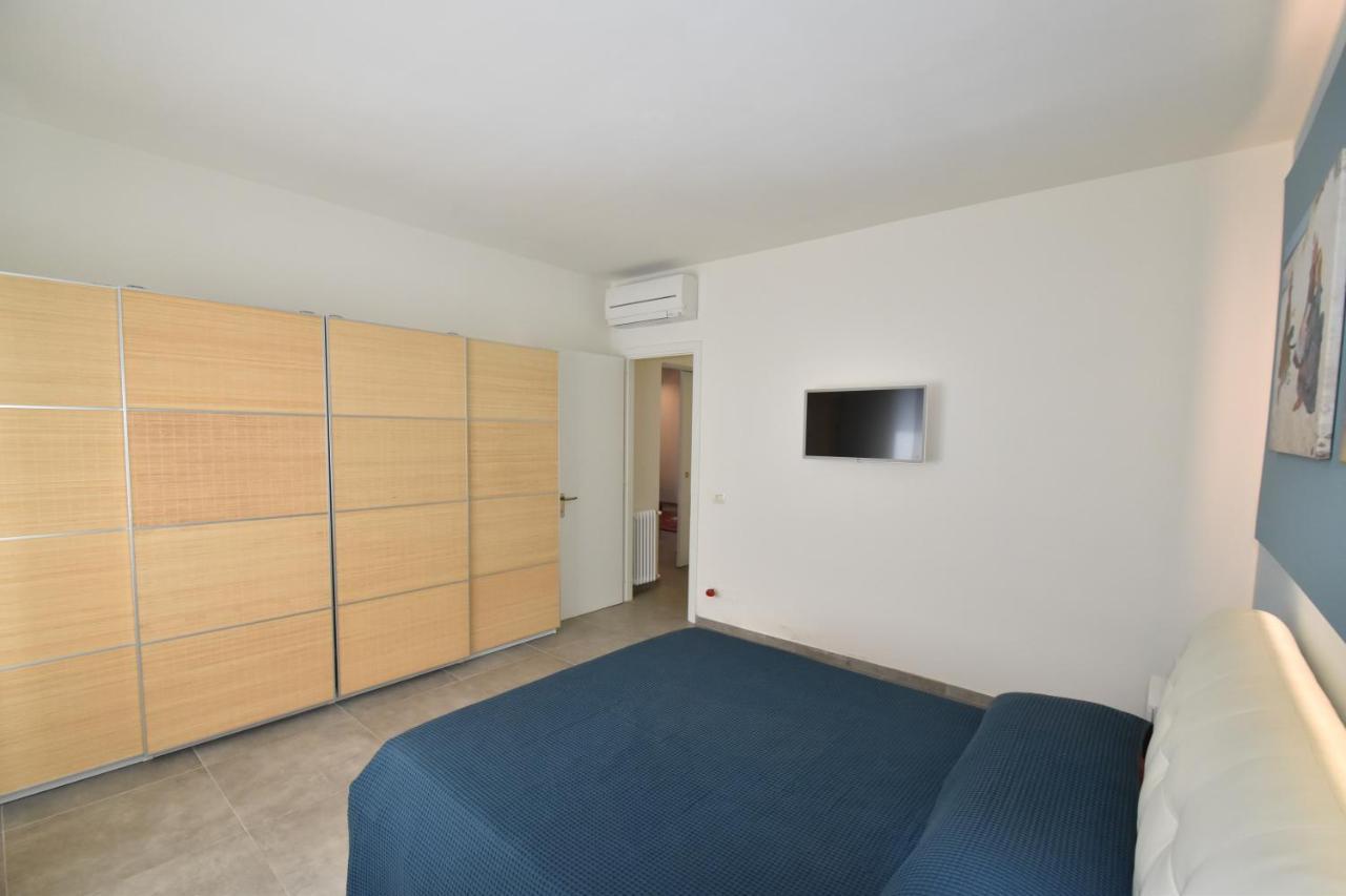 Apartamento Rada - Zona Mare Con Clima, Posto Auto E Terrazza Marina di Campo Exterior foto