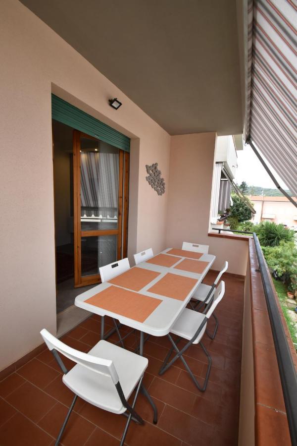 Apartamento Rada - Zona Mare Con Clima, Posto Auto E Terrazza Marina di Campo Exterior foto