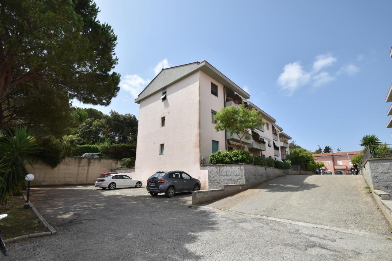 Apartamento Rada - Zona Mare Con Clima, Posto Auto E Terrazza Marina di Campo Exterior foto